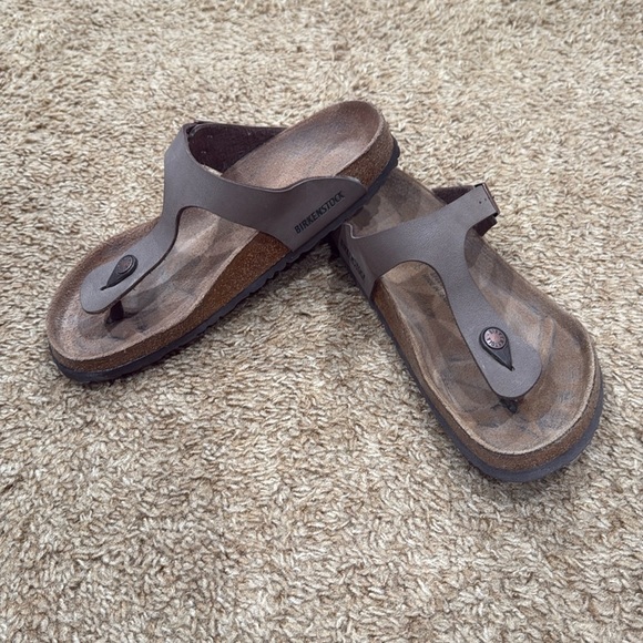 Women's Birkenstock | Gizeh | Mocha - Picture 6 of 10